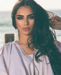Defining the Beauty of Arab Women and their Characteristics